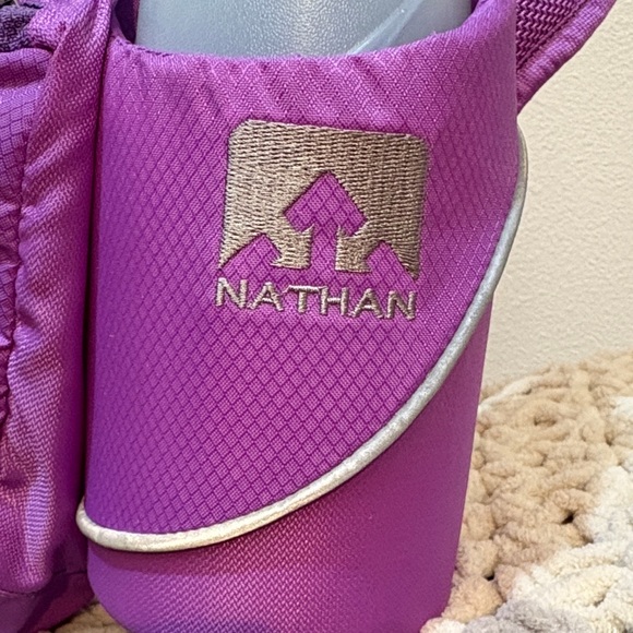Natan Purple Hydration Belt with Bottle Holder - Picture 2 of 14